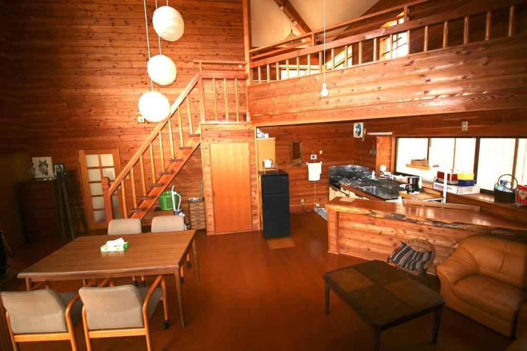 北軽井沢の貸別荘一棟貸し切り-庭とウッドデッキつき Azumaiokozan ภายนอก รูปภาพ